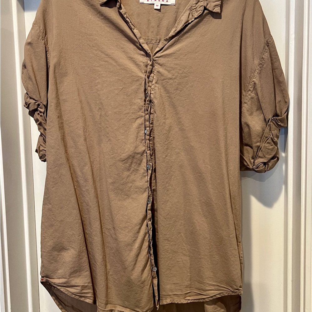 XiRENA Brown Button-Down Women's Shirt